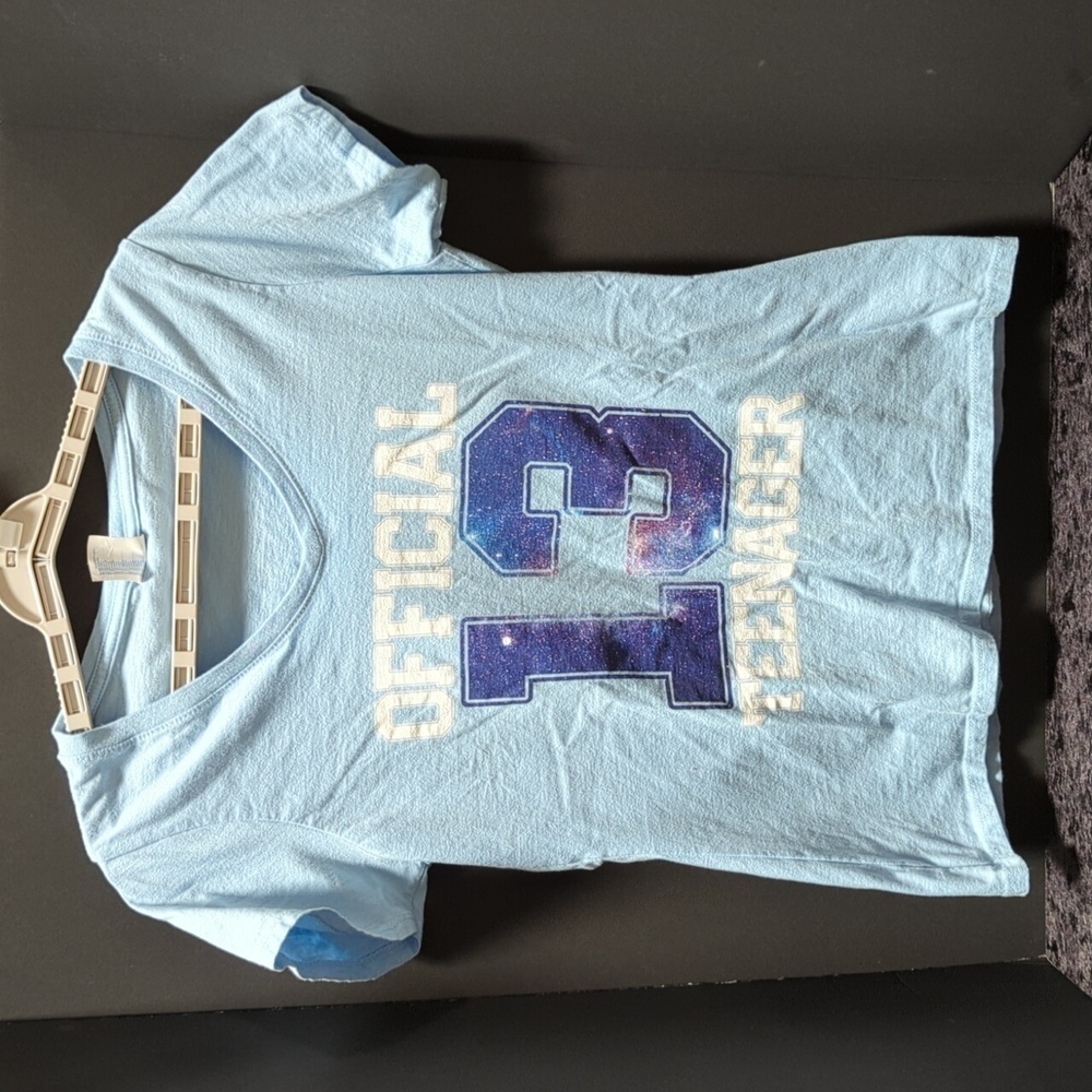 Port & Company Teenager Women's Short Sleeve V-Neck Graphic T Sz M